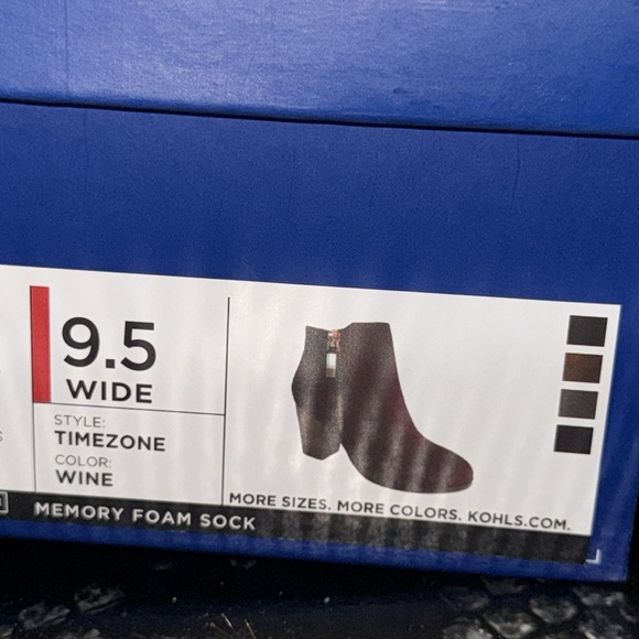 Apt. 9 Timezone High Heel Ankle Boots - Picture 2 of 2